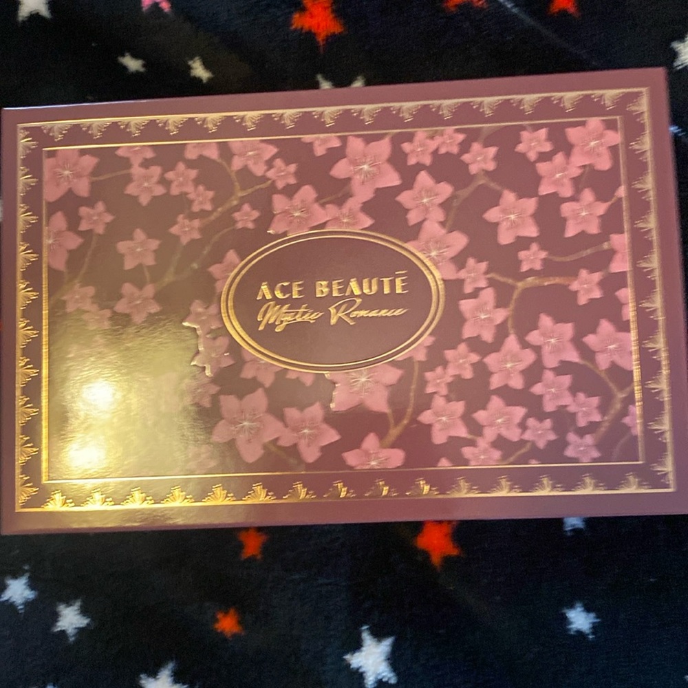 Eyeshadow Palette